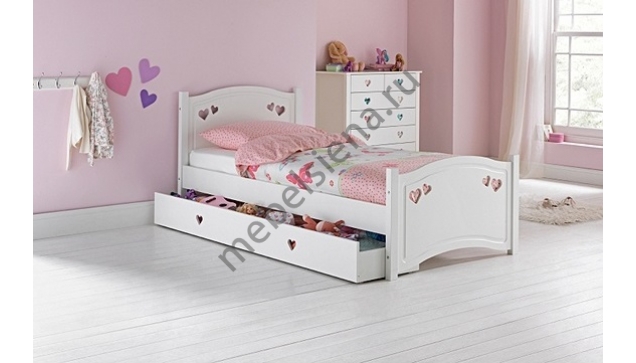 Детская деревянная кровать Сердечки